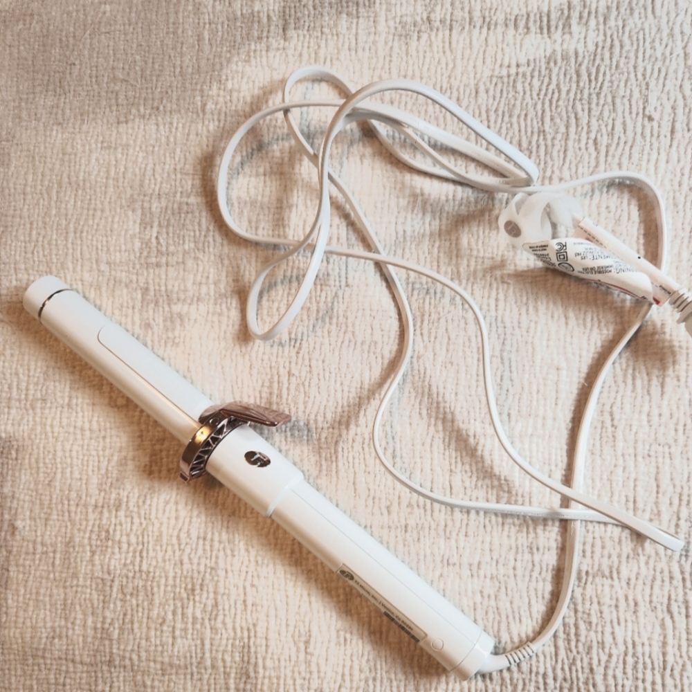 T3 Twirl 360 Auto Rotating Curling Iron